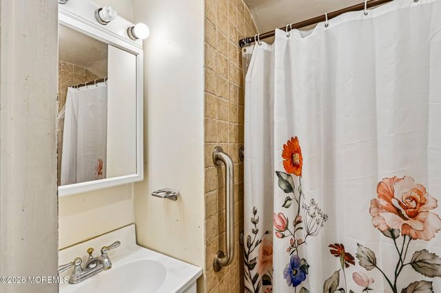 601 6th Avenue, Belmar, NJ 07719