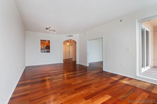 3890 Nobel 1205, San Diego, CA 92122