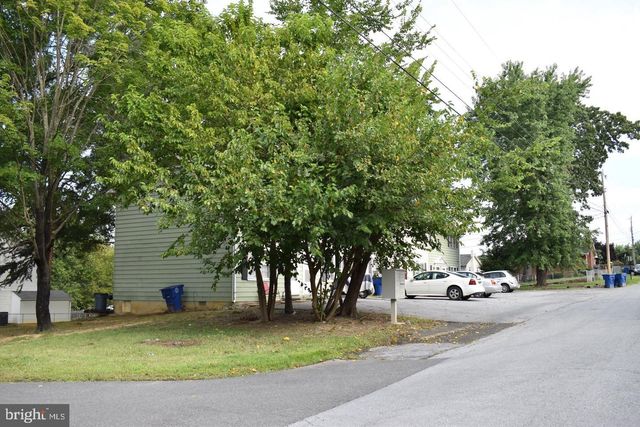 1206 MASSANUTTEN AVE, Front Royal, VA 22630