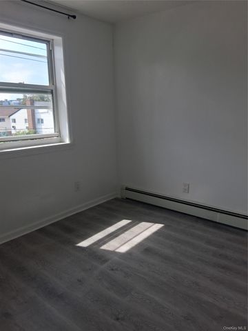 15115 82nd Street 3 floor, Howard Beach, NY 11414