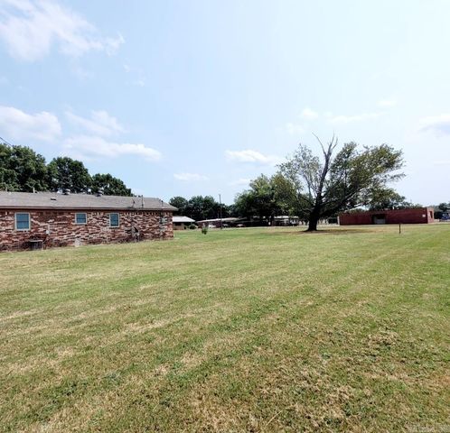 513 Hodges Street, Forrest City, AR 72335