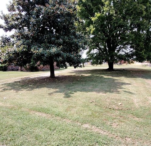 513 Hodges Street, Forrest City, AR 72335