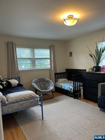 17-10 Radburn Road, Fair Lawn, NJ 07410