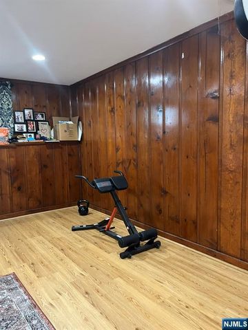 17-10 Radburn Road, Fair Lawn, NJ 07410