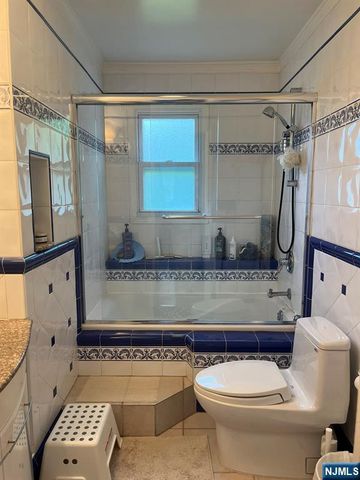 17-10 Radburn Road, Fair Lawn, NJ 07410