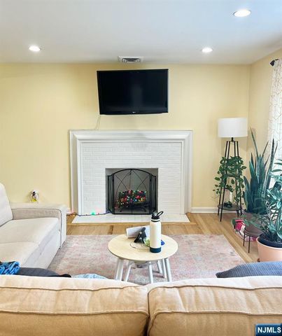 17-10 Radburn Road, Fair Lawn, NJ 07410