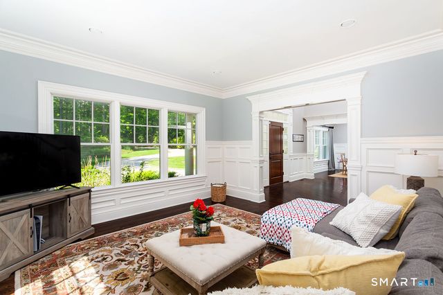 32 Lobdell Lane, Easton, CT 06612