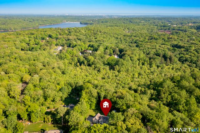 32 Lobdell Lane, Easton, CT 06612