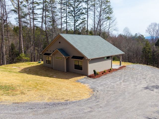 155 Ivy Knob Terrace, Hayesville, NC 28904