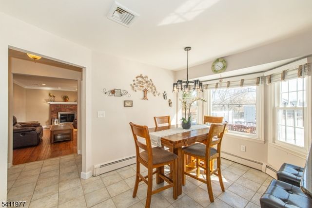 36 Flintlock Dr, Washington Twp., NJ 07853