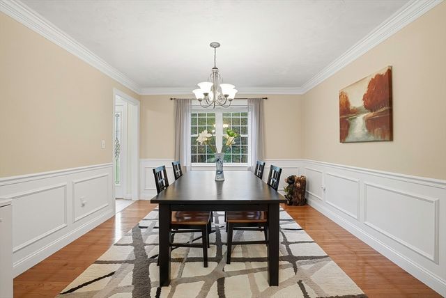 378 Moon Hill Rd, Northbridge, MA 01534