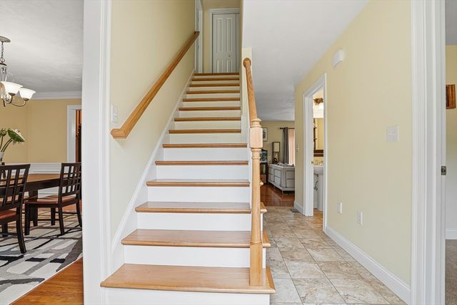 378 Moon Hill Rd, Northbridge, MA 01534