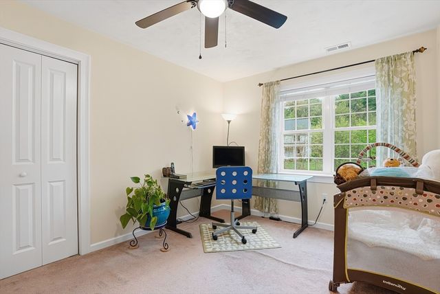 378 Moon Hill Rd, Northbridge, MA 01534