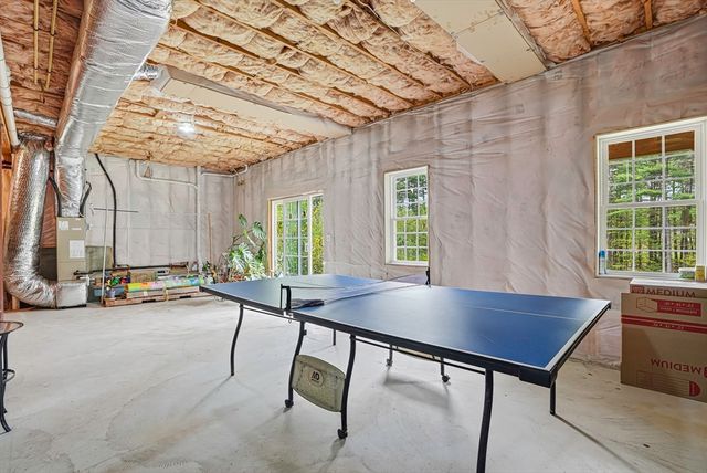 378 Moon Hill Rd, Northbridge, MA 01534