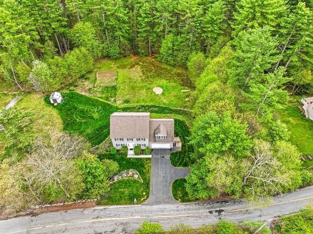 378 Moon Hill Rd, Northbridge, MA 01534