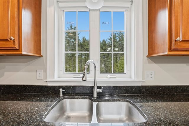 378 Moon Hill Rd, Northbridge, MA 01534