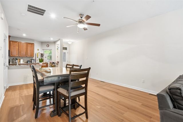 2014 Connecticut Ln, Franklin Park, PA 15143