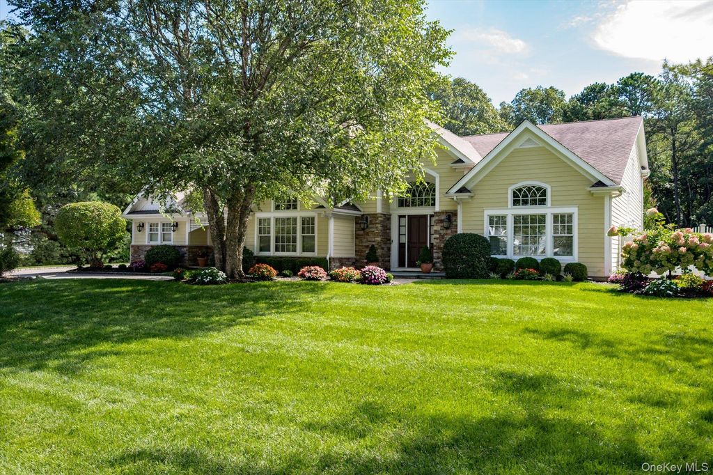 6 Maize Court, Melville, NY 11747 — photo 3