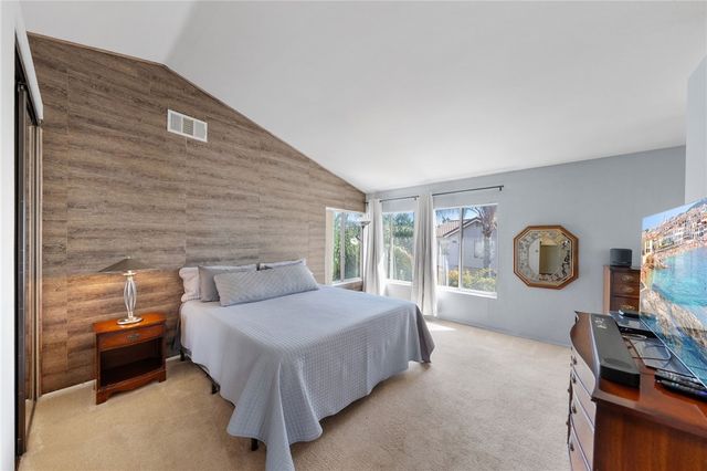 42154 Thoroughbred Lane, Murrieta, CA 92562