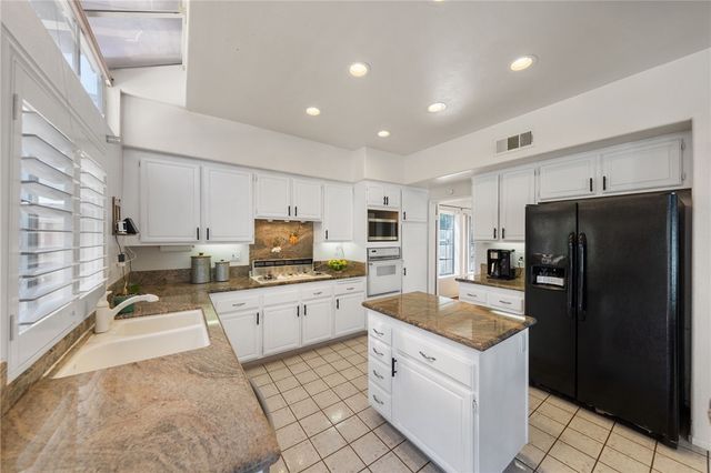 42154 Thoroughbred Lane, Murrieta, CA 92562