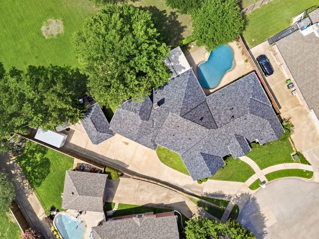 7805 Vineyard Court, North Richland Hills, TX 76182