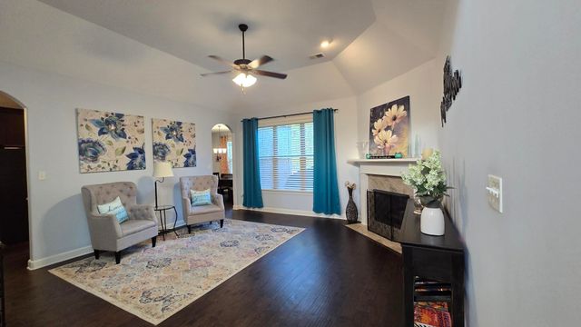 1306 GRANT PARK DR, Collierville, TN 38017