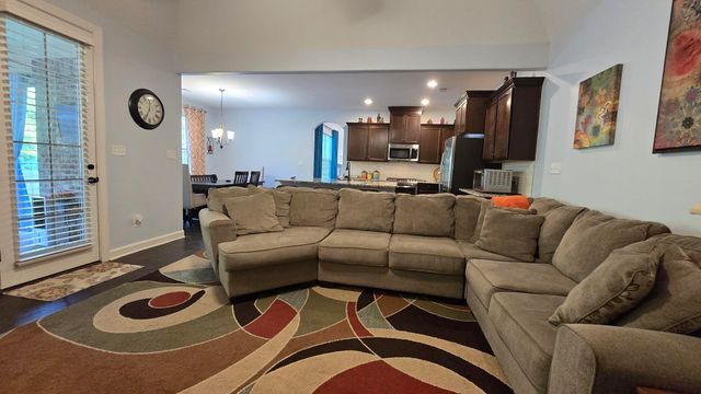 1306 GRANT PARK DR, Collierville, TN 38017