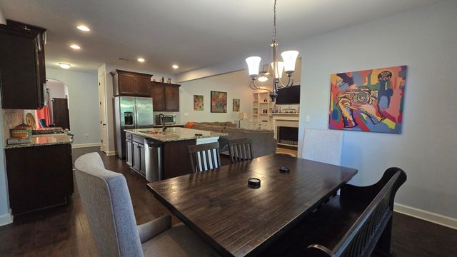 1306 GRANT PARK DR, Collierville, TN 38017