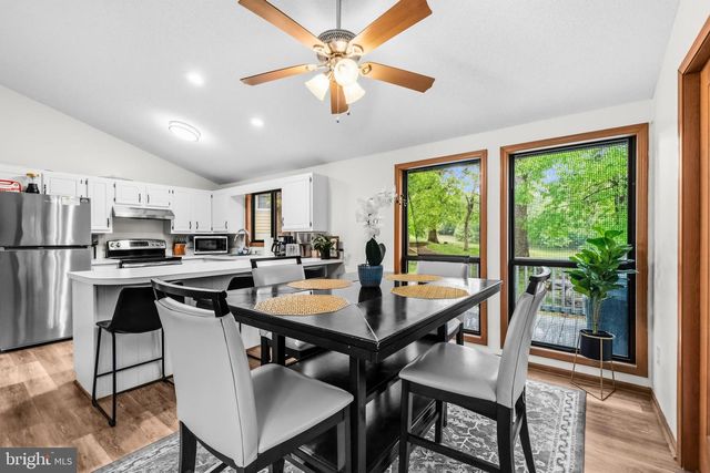 196 THE WOODS RD, Hedgesville, WV 25427