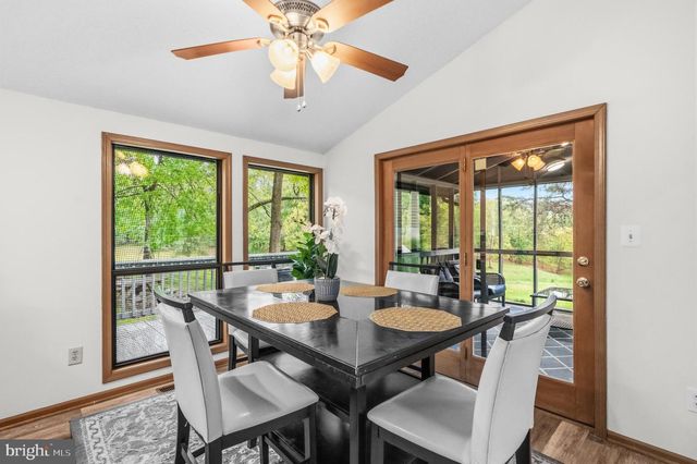 196 THE WOODS RD, Hedgesville, WV 25427