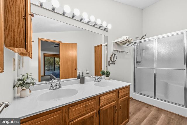 196 THE WOODS RD, Hedgesville, WV 25427