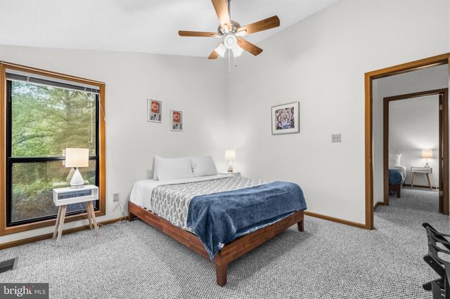 196 THE WOODS RD, Hedgesville, WV 25427