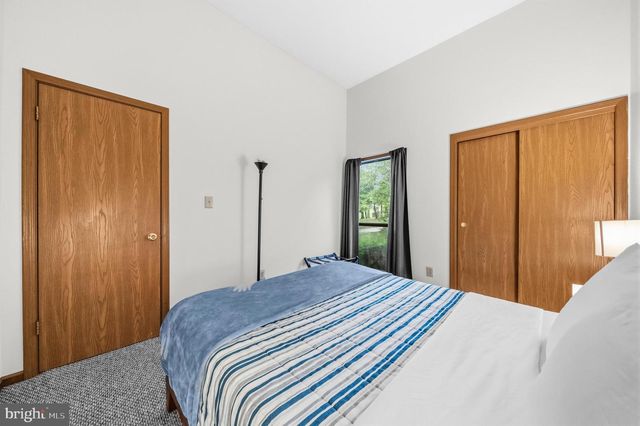 196 THE WOODS RD, Hedgesville, WV 25427