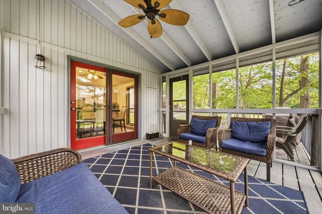 196 THE WOODS RD, Hedgesville, WV 25427