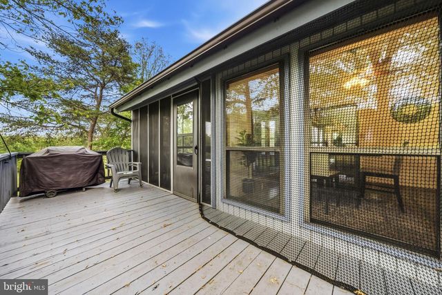 196 THE WOODS RD, Hedgesville, WV 25427