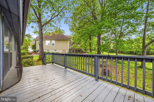 196 THE WOODS RD, Hedgesville, WV 25427
