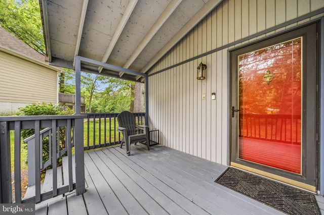 196 THE WOODS RD, Hedgesville, WV 25427