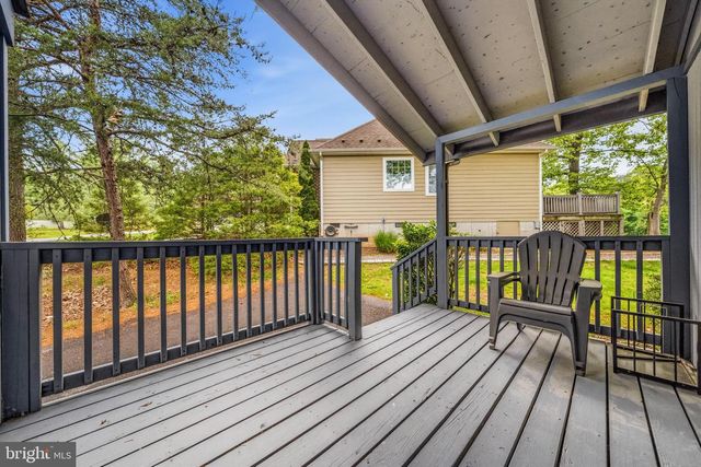 196 THE WOODS RD, Hedgesville, WV 25427