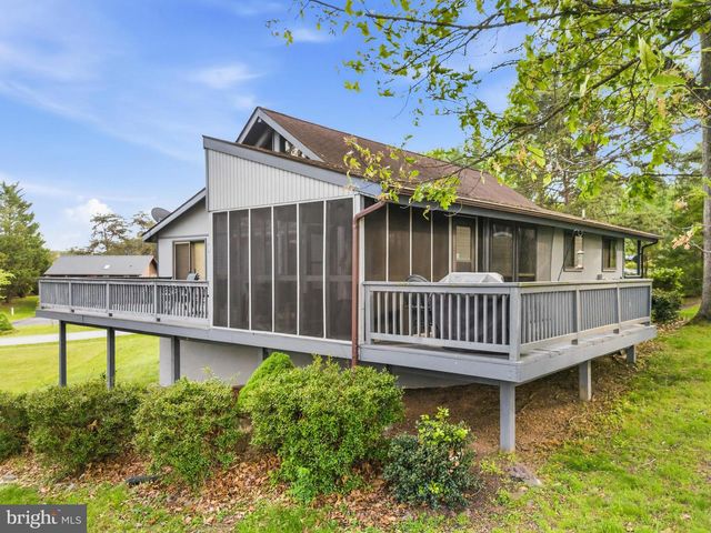 196 THE WOODS RD, Hedgesville, WV 25427