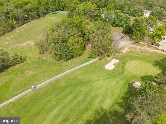 196 THE WOODS RD, Hedgesville, WV 25427