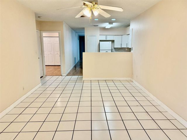 11461 NW 38th Street W, Coral Springs, FL 33065