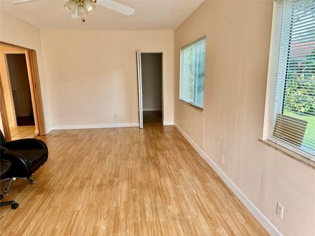 11461 NW 38th Street W, Coral Springs, FL 33065