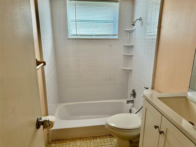 11461 NW 38th Street W, Coral Springs, FL 33065