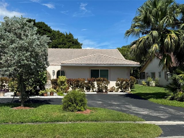 11461 NW 38th Street W, Coral Springs, FL 33065