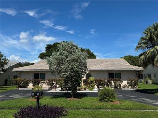 11461 NW 38th Street W, Coral Springs, FL 33065