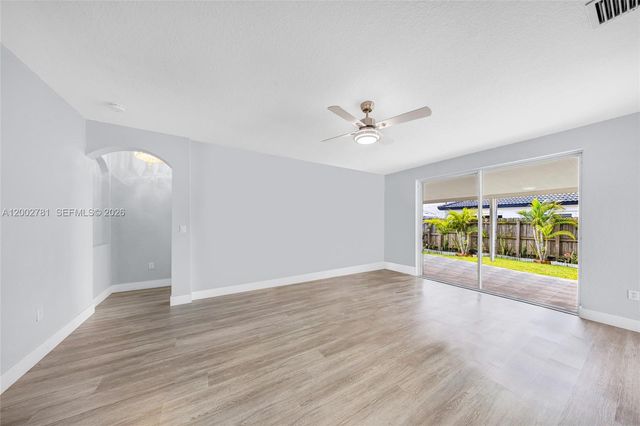 7972 NW 198th St, Hialeah, FL 33015