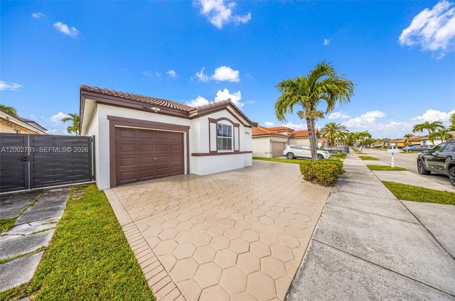 7972 NW 198th St, Hialeah, FL 33015