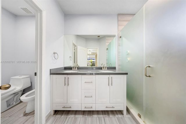 7972 NW 198th St, Hialeah, FL 33015