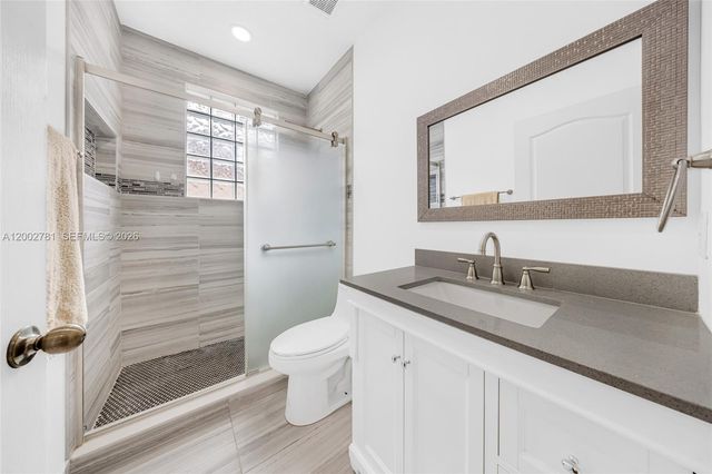 7972 NW 198th St, Hialeah, FL 33015