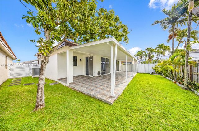 7972 NW 198th St, Hialeah, FL 33015